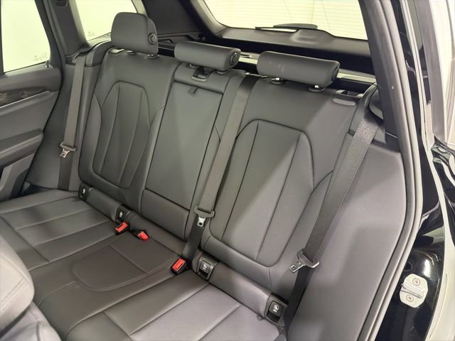 Used 2020 BMW X3 xDrive30i w/ Convenience Package AWD/4WD image 16