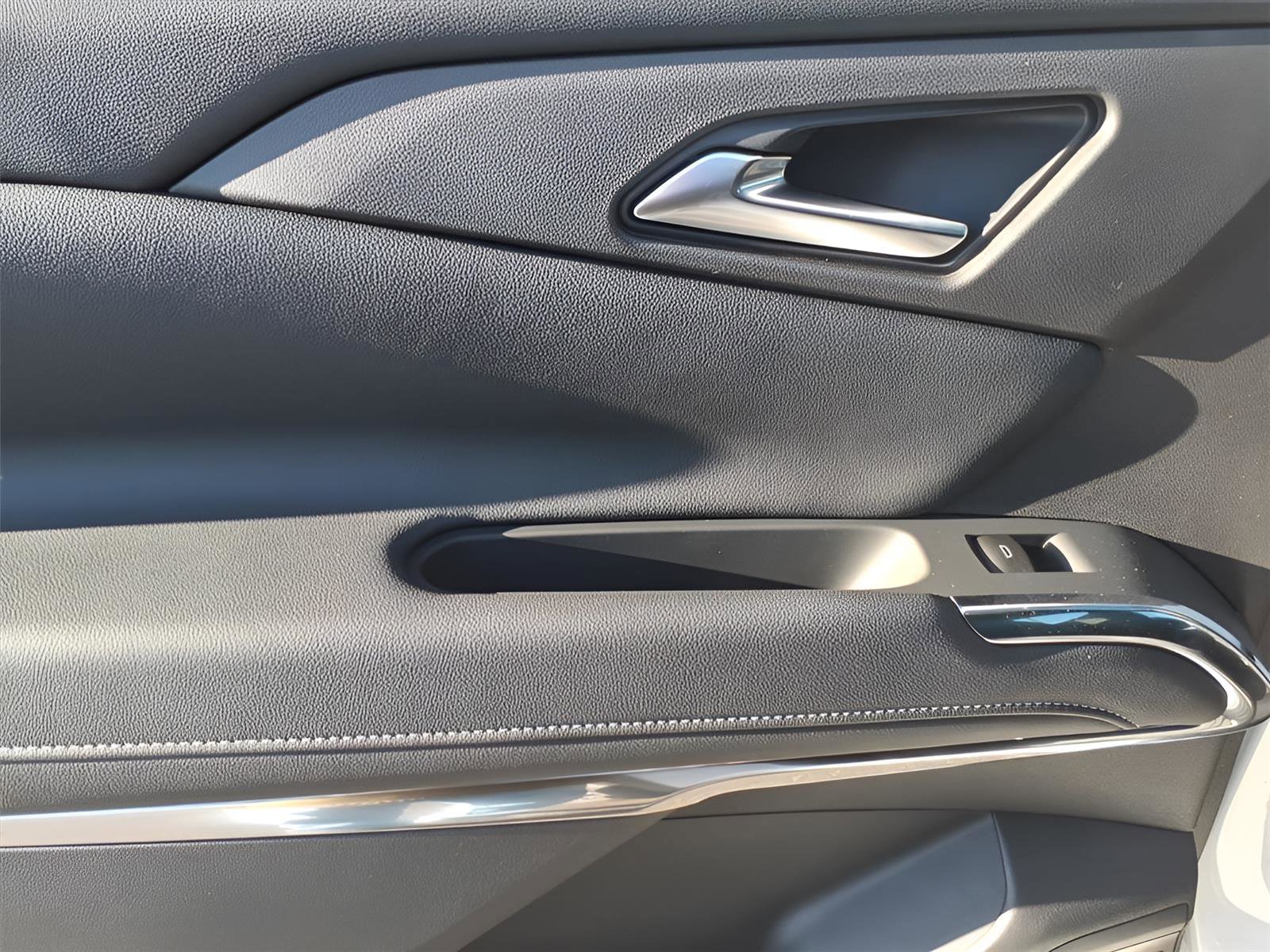 New 2026 Chevrolet Traverse LT w/ Sun and Wheel Package image 10