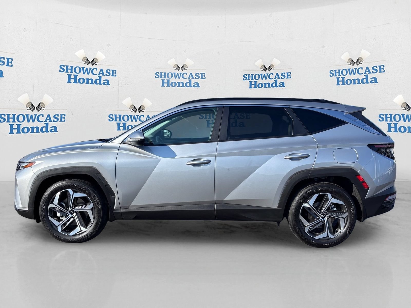 Used 2023 Hyundai Tucson SEL w/ Convenience Package FWD image 4