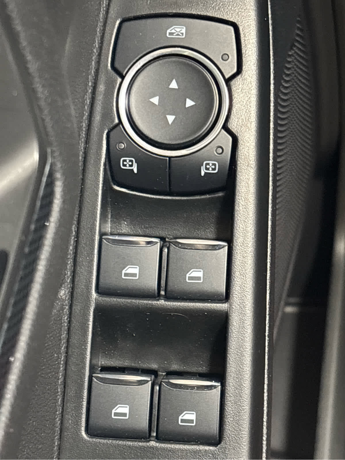 New 2025 Ford Escape ST-Line Elite image 13