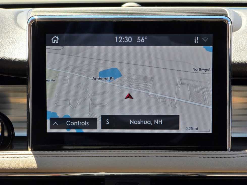 Used 2022 Lincoln Corsair AWD w/ Premium Package image 22