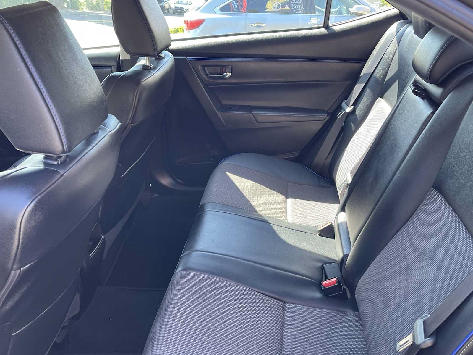 Certified 2019 Toyota Corolla SE w/ Carpet Mat Package (TMS) FWD image 12