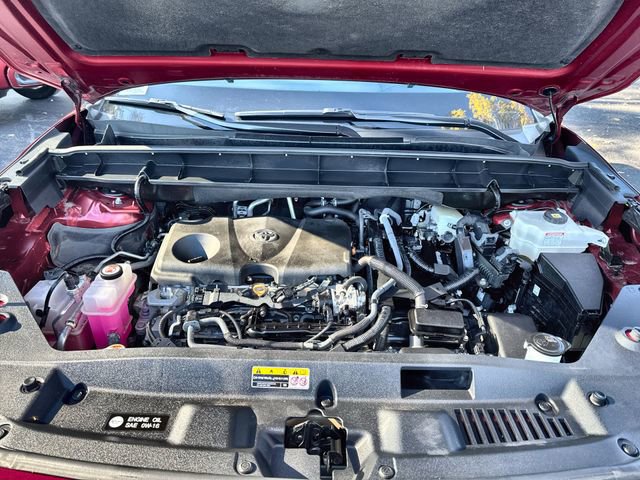 Used 2023 Toyota Highlander XLE image 35