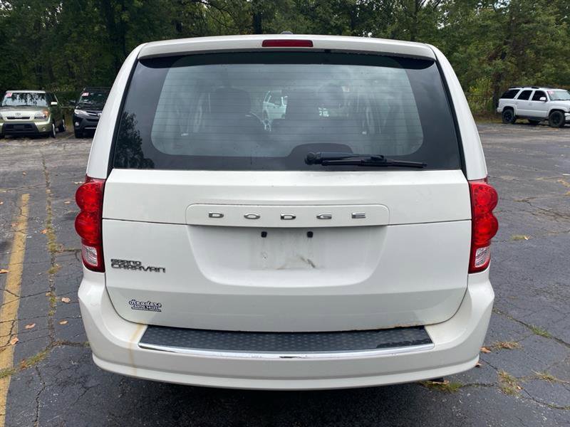 Used 2013 Dodge Grand Caravan American Value Package w/ UConnect Hands-Free Group FWD image 3
