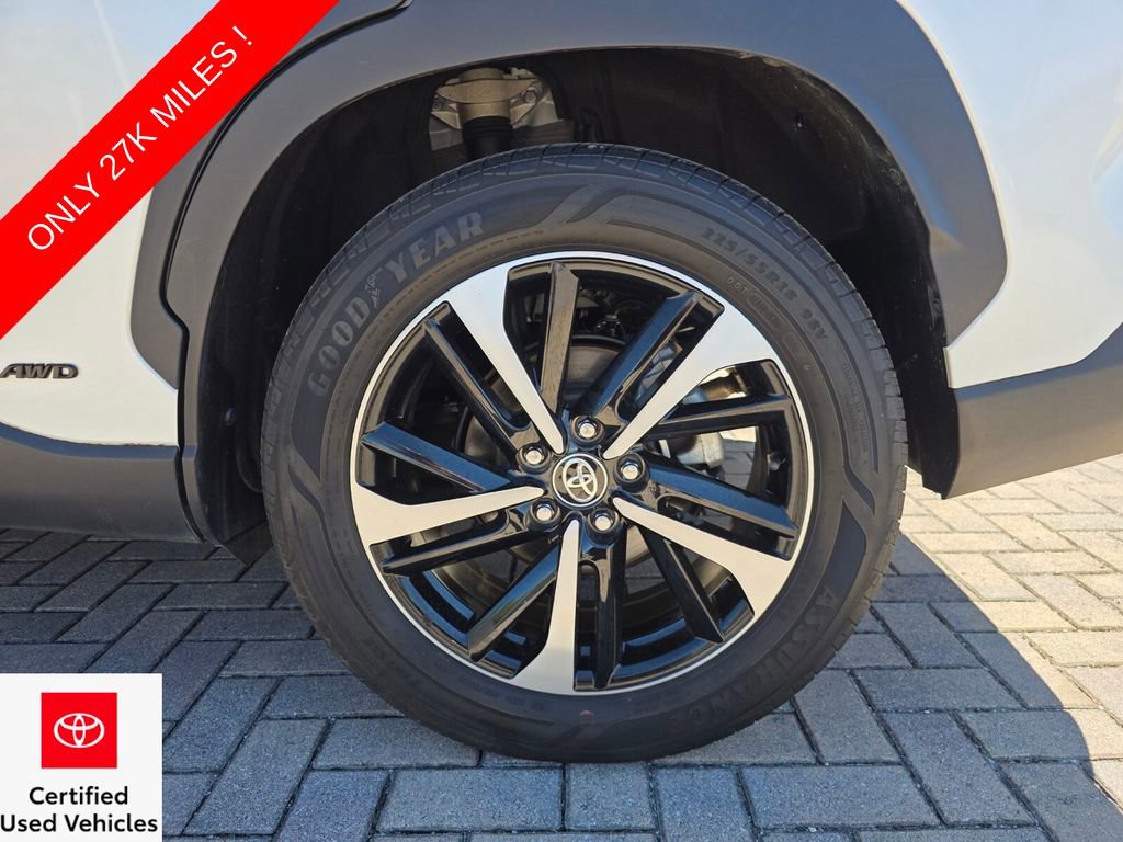 Used 2023 Toyota Corolla Cross XSE w/ Convenience Package image 20