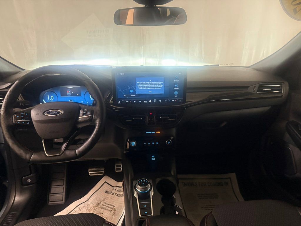 Used 2023 Ford Escape ST-Line Select w/ Tech Pack #2 image 2