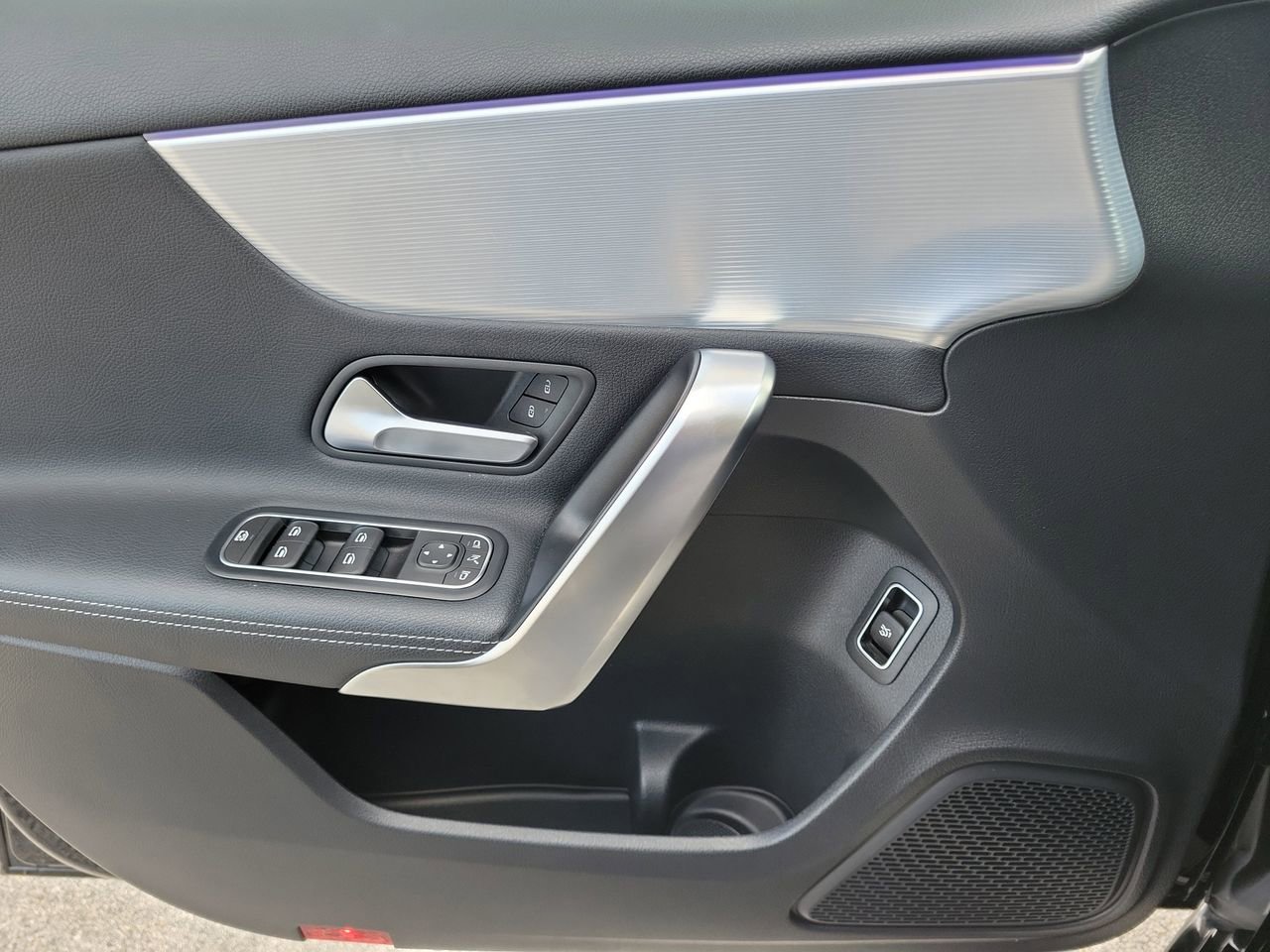 Certified 2022 Mercedes-Benz A 220 image 25