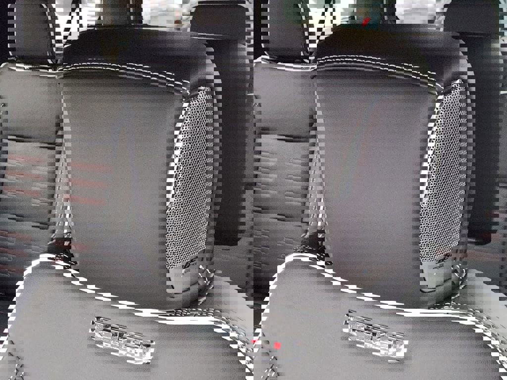 New 2026 GMC Yukon XL AT4 Ultimate w/ LPO, Floor Liner Package image 17