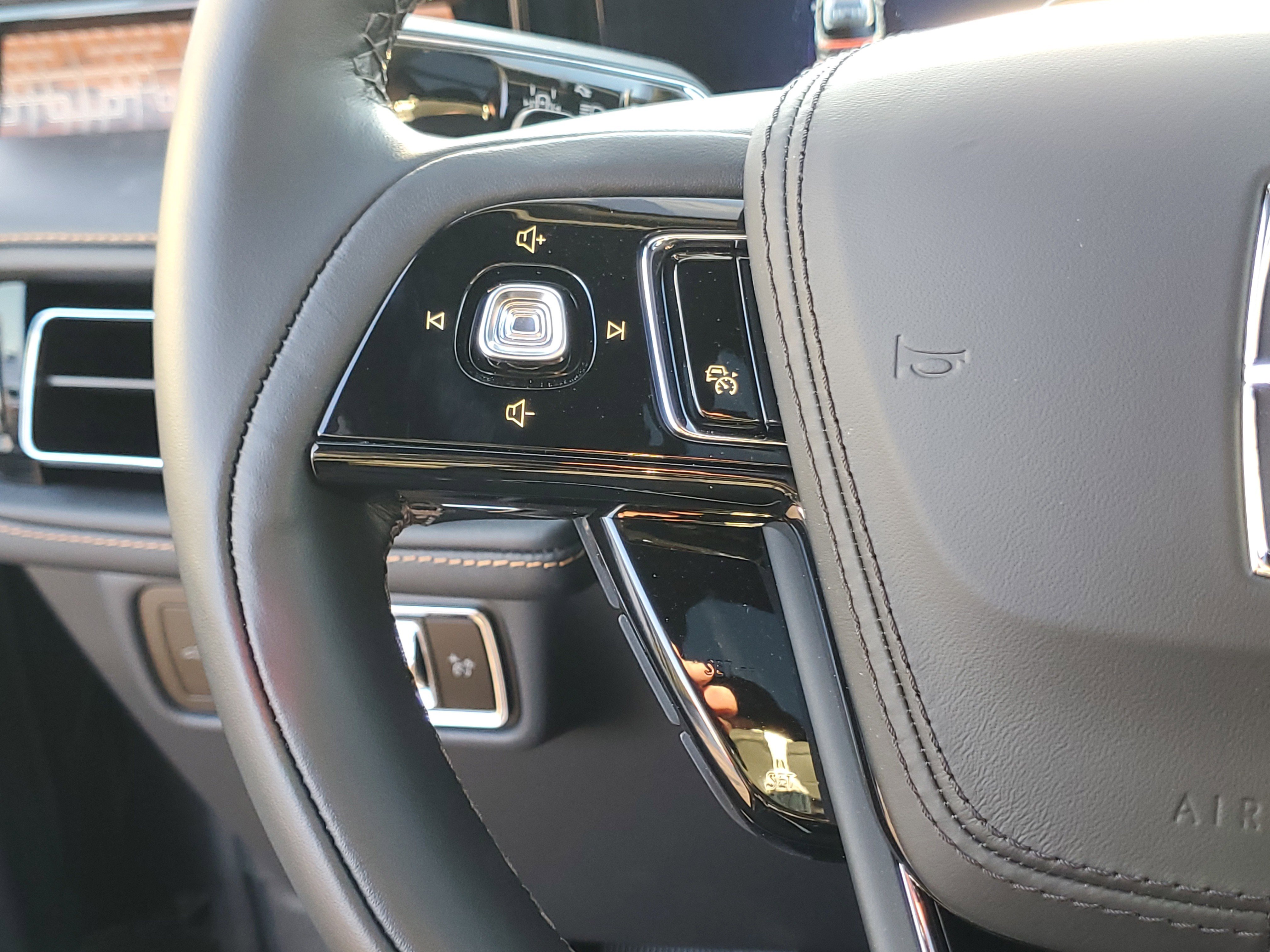 New 2025 Lincoln Aviator Black Label image 17