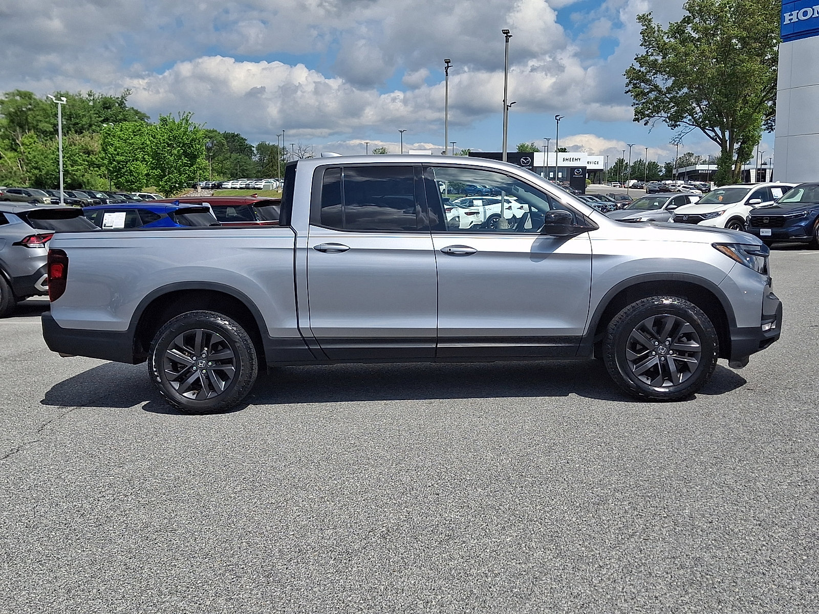 Used 2023 Honda Ridgeline Sport image 7