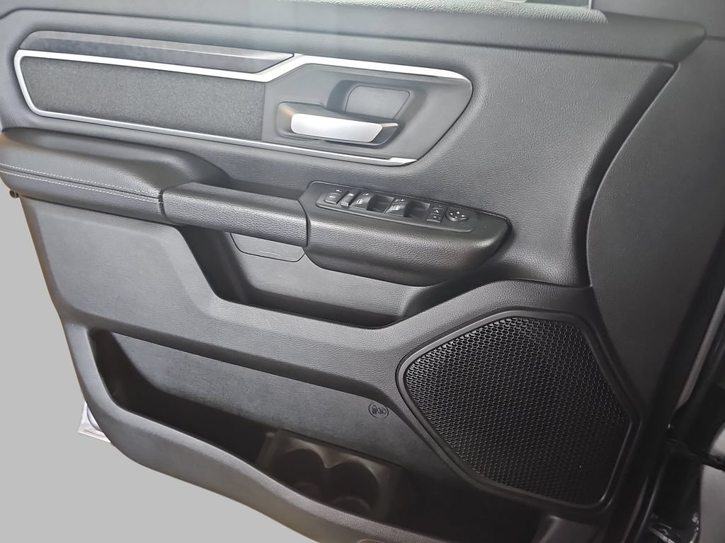 Used 2020 RAM 1500 Big Horn AWD/4WD image 31
