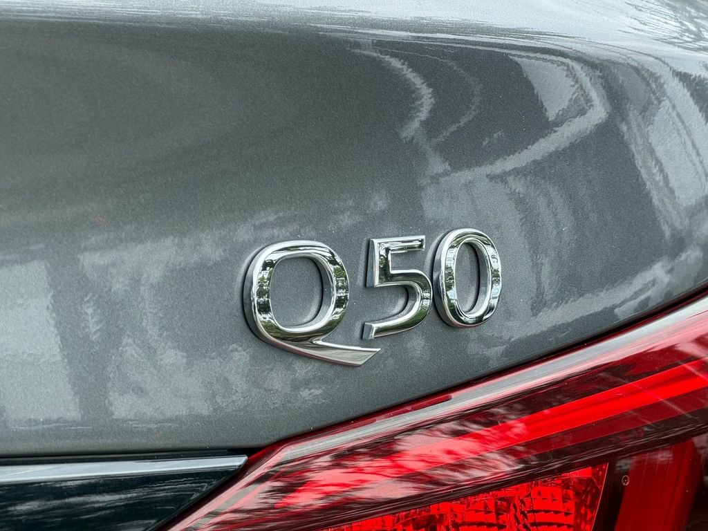 Used 2023 INFINITI Q50 Sensory RWD image 9