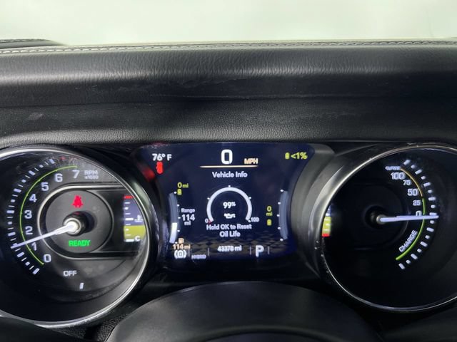 Used 2022 Jeep Wrangler Unlimited Rubicon 4xe AWD/4WD image 11