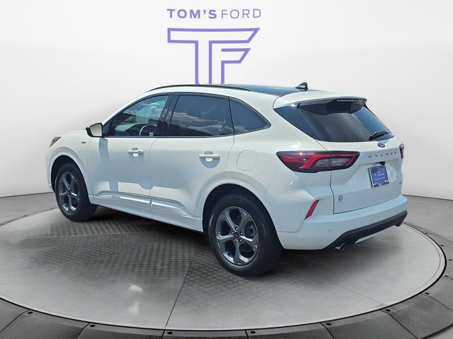 Certified 2024 Ford Escape ST-Line w/ Tech Pack #1 AWD/4WD image 4