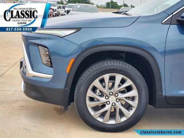 Used 2025 Buick Enclave Preferred FWD image 11