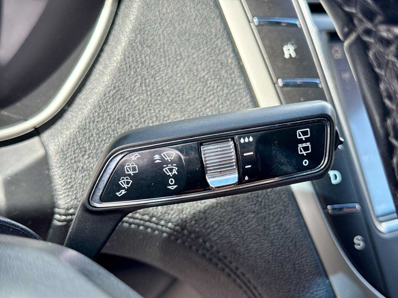 Used 2019 Lincoln Nautilus Reserve AWD/4WD image 26