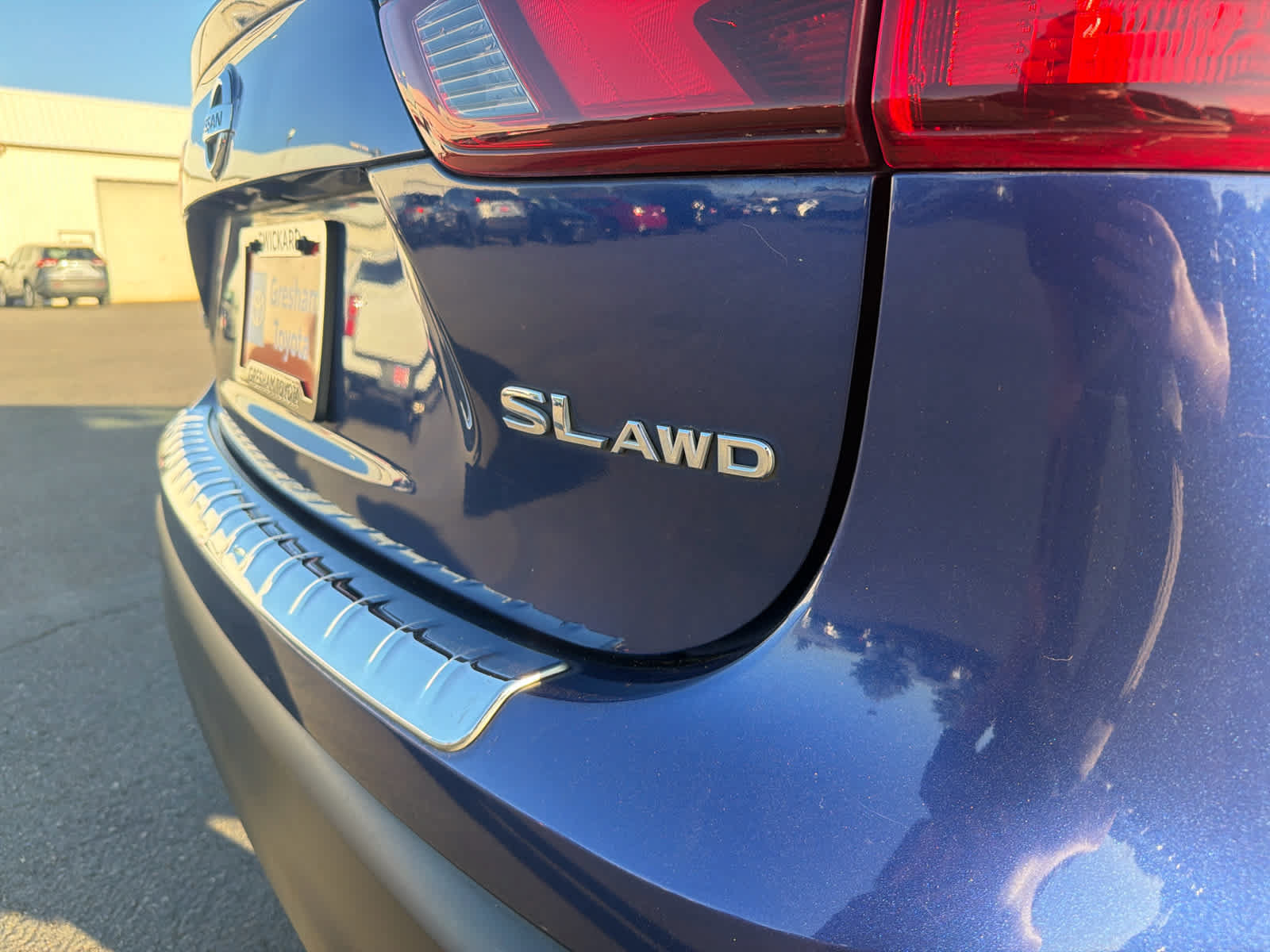 Used 2018 Nissan Rogue Sport SL w/ SL Premium Package AWD/4WD image 11