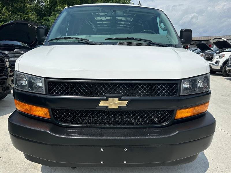 Used 2020 Chevrolet Express 2500 Extended w/ Driver Convenience Package RWD image 2