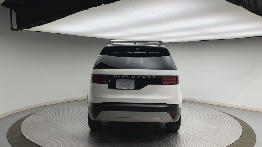Certified 2025 Land Rover Discovery S AWD/4WD image 3