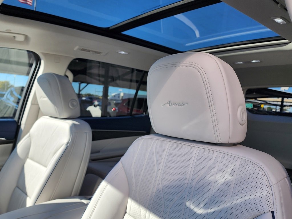 New 2026 Buick Enclave Avenir w/ Super Cruise Package image 17