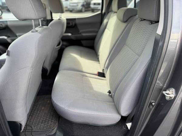 Used 2019 Toyota Tacoma SR5 RWD image 14