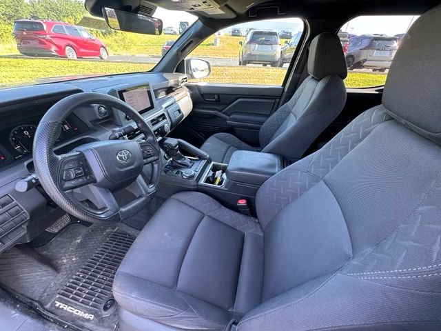Used 2024 Toyota Tacoma SR5 AWD/4WD image 14
