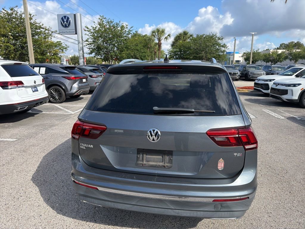 Used 2018 Volkswagen Tiguan SEL FWD image 14