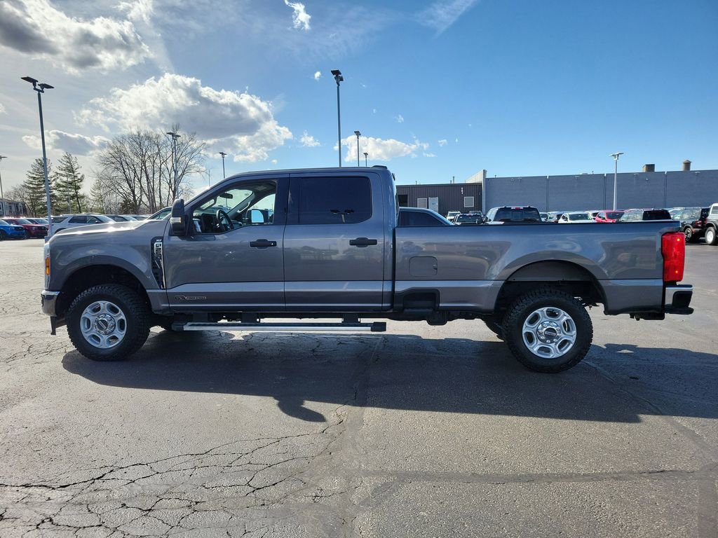 Certified 2025 Ford F250 XLT image 7