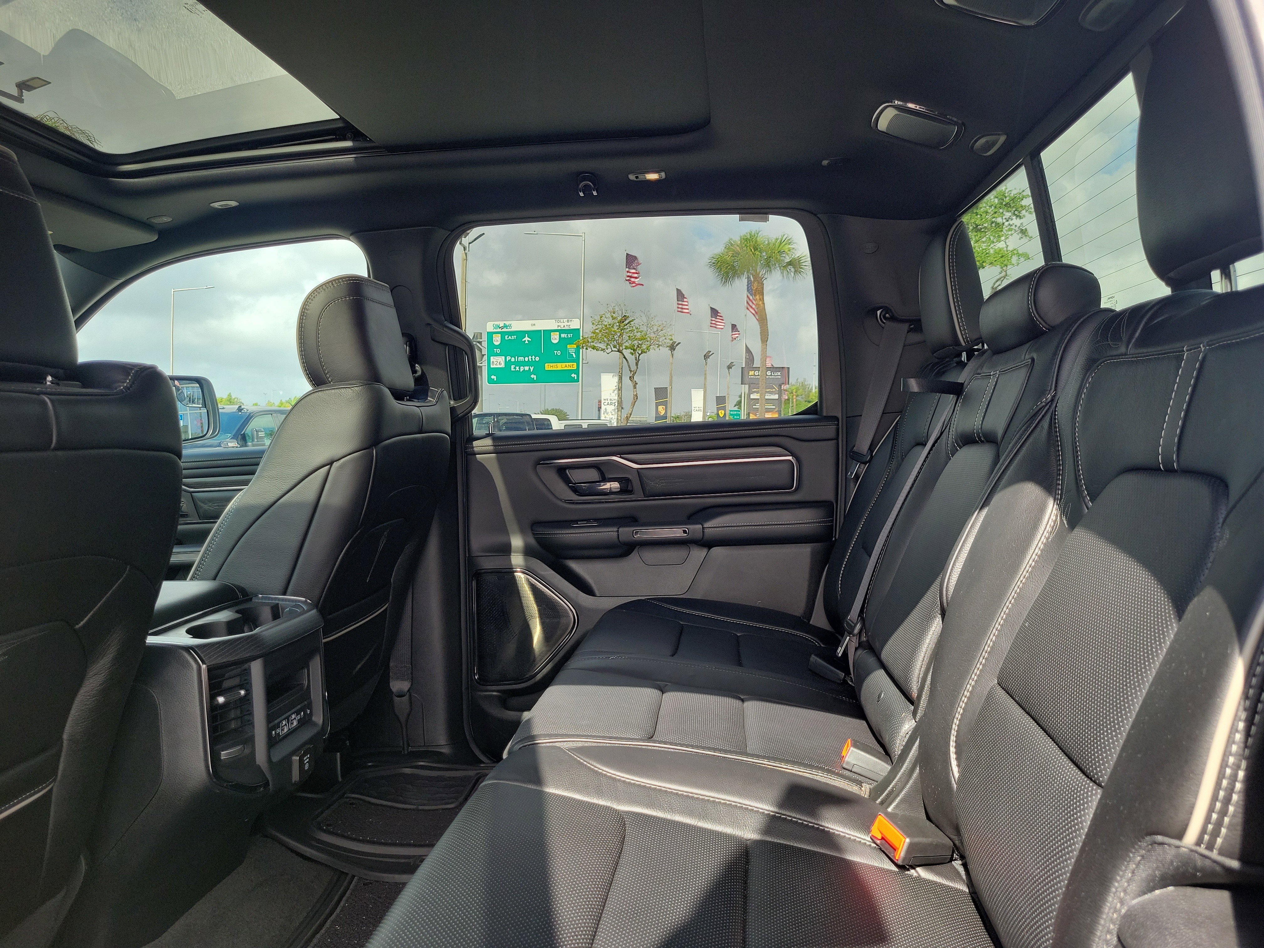 Used 2024 RAM 1500 Limited image 15