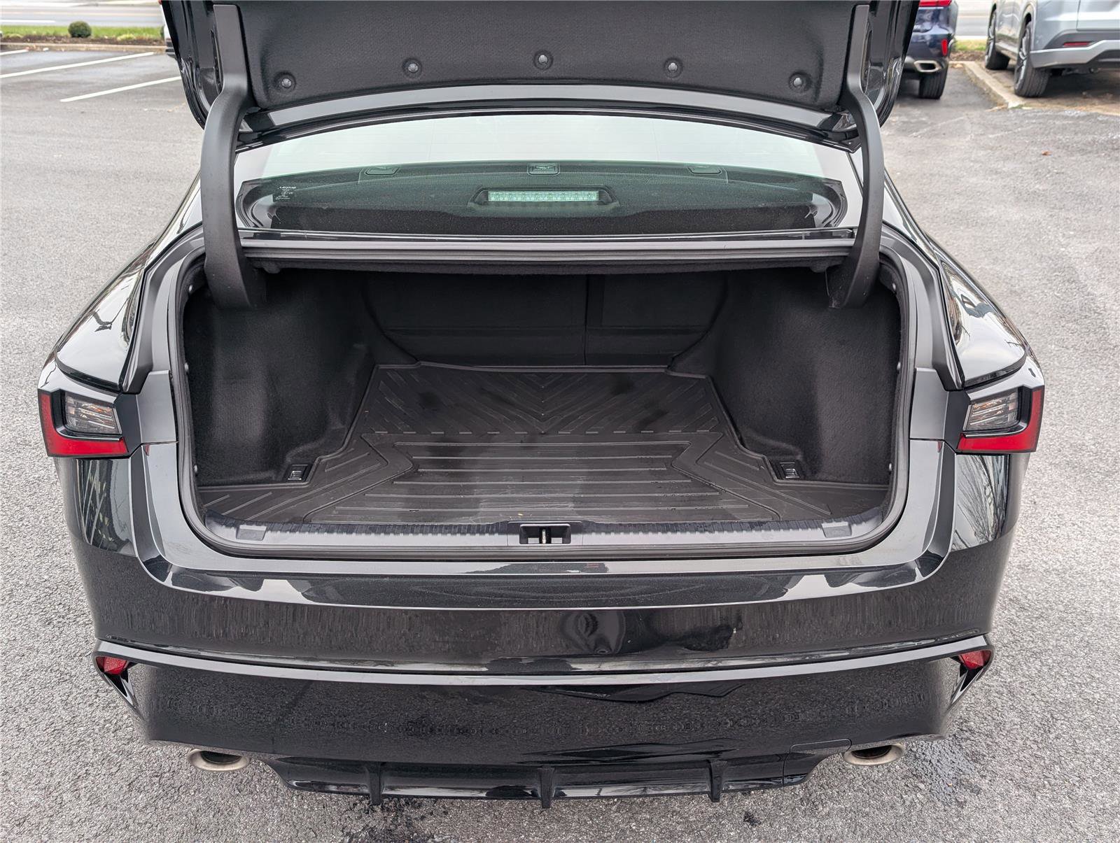 Used 2025 Lexus IS 350 F Sport image 14