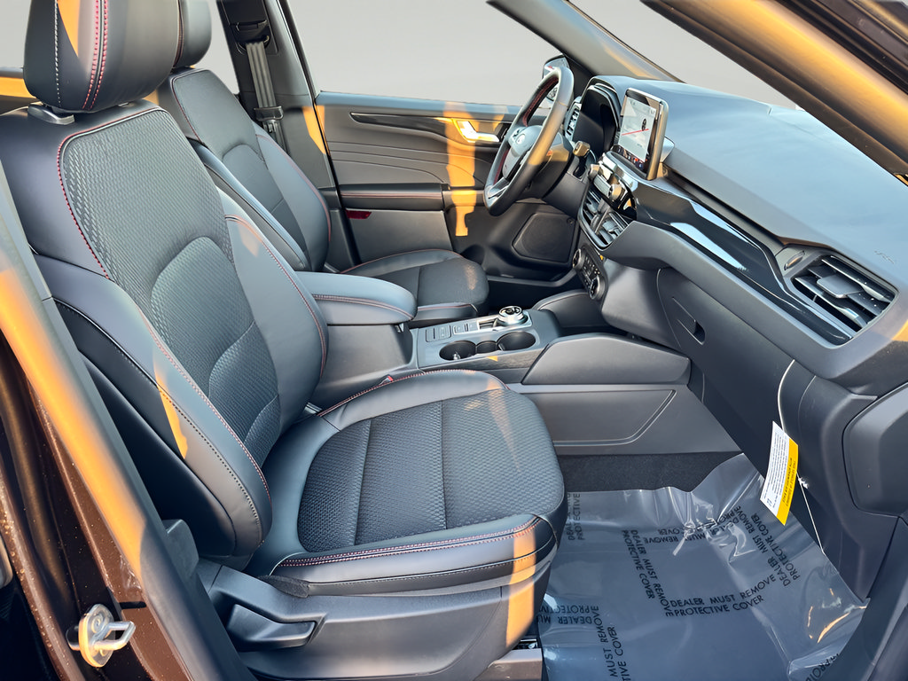 New 2026 Ford Escape ST-Line w/ Cold Weather Package FWD image 24