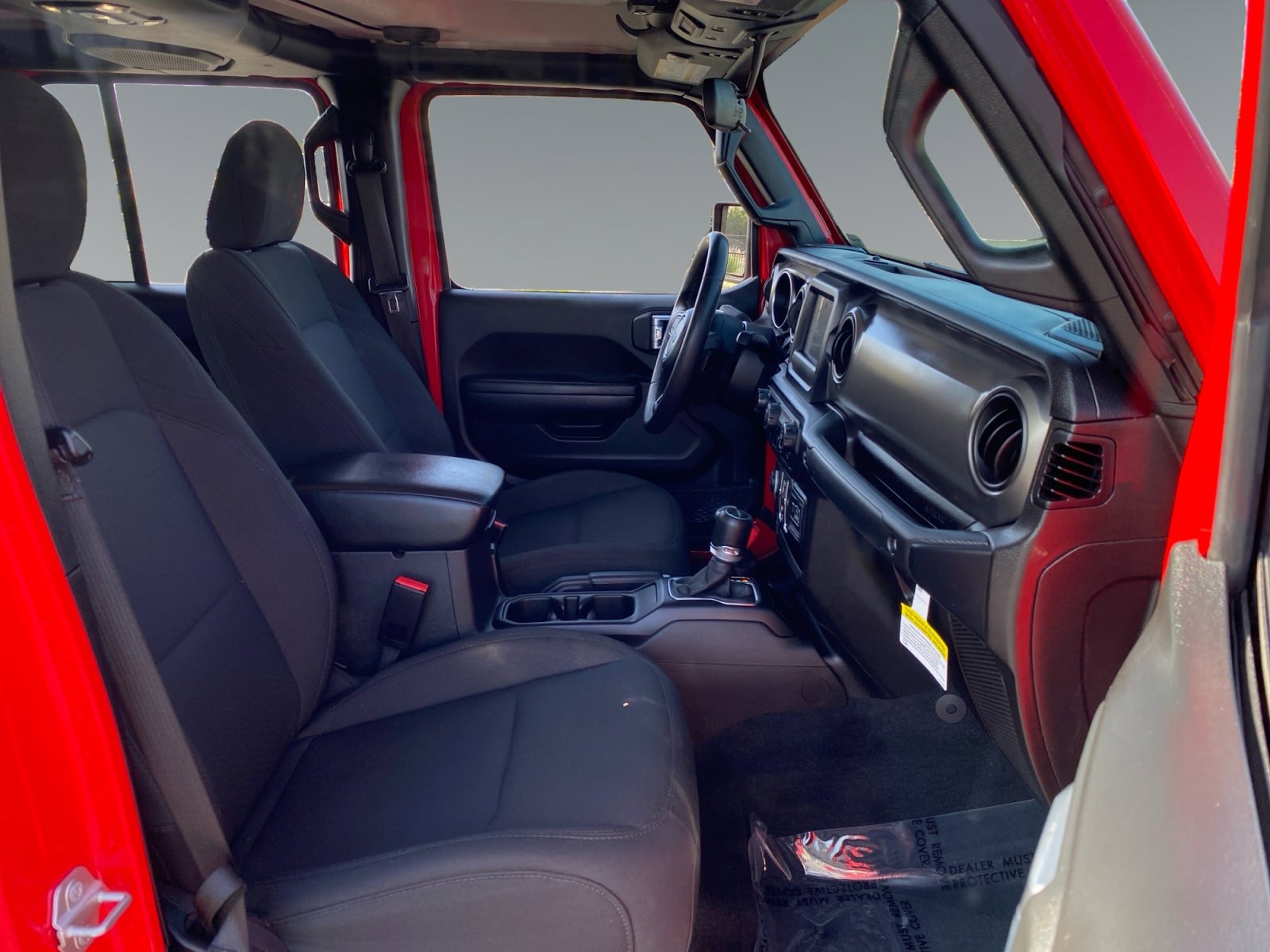 Used 2023 Jeep Gladiator Sport AWD/4WD image 15