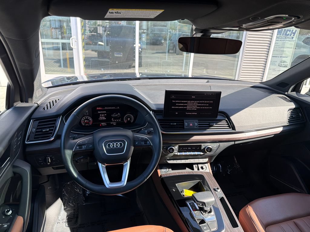 Used 2023 Audi Q5 2.0T Premium Plus w/ Premium Plus Package AWD/4WD image 13