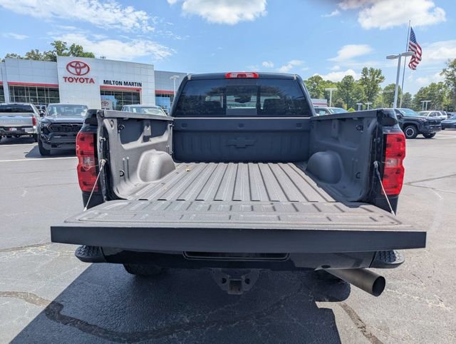 Used 2015 Chevrolet Silverado 2500 High Country w/ Duramax Plus Package AWD/4WD image 11