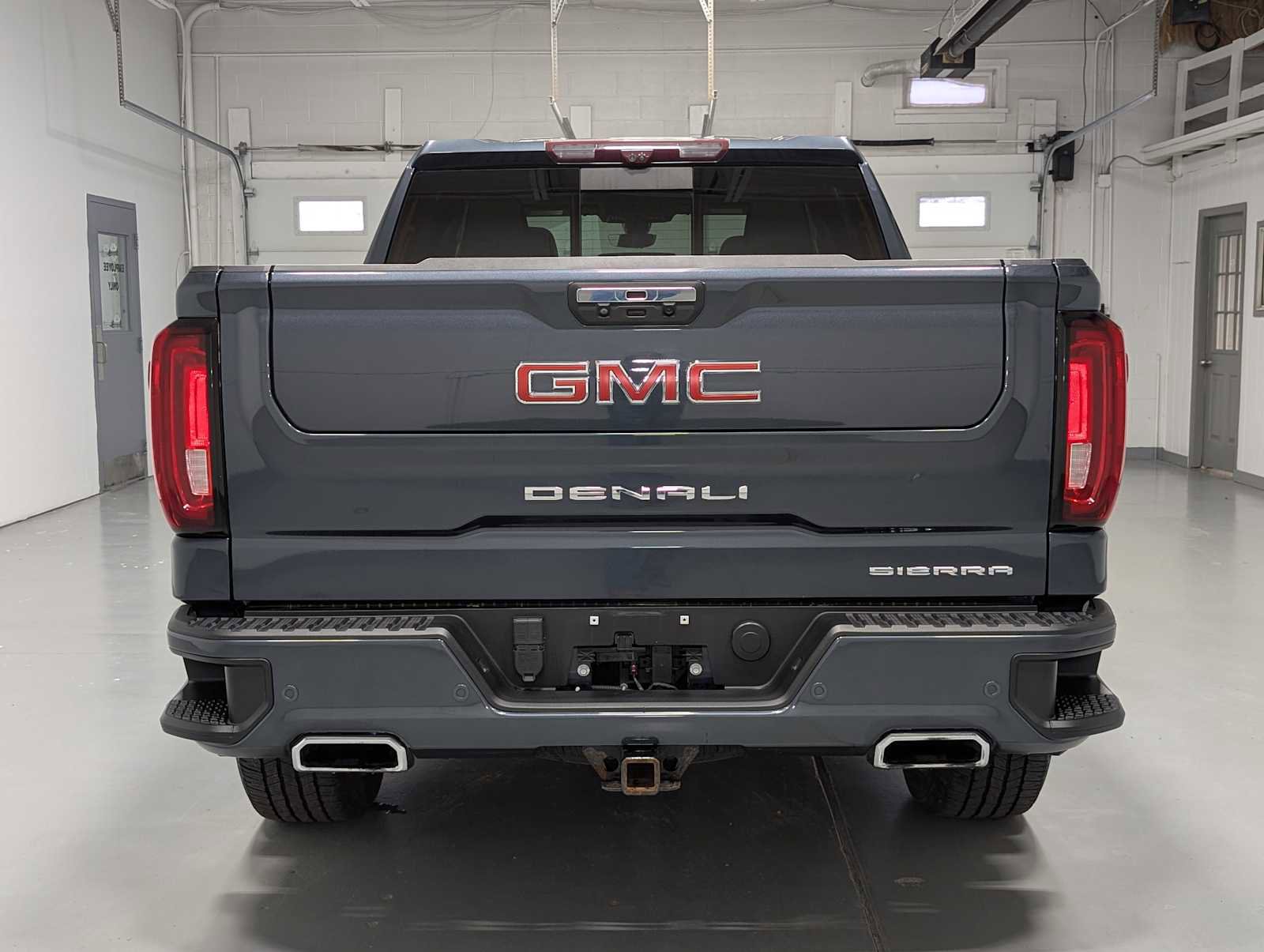 Used 2021 GMC Sierra 1500 Denali w/ Denali Ultimate Package image 9