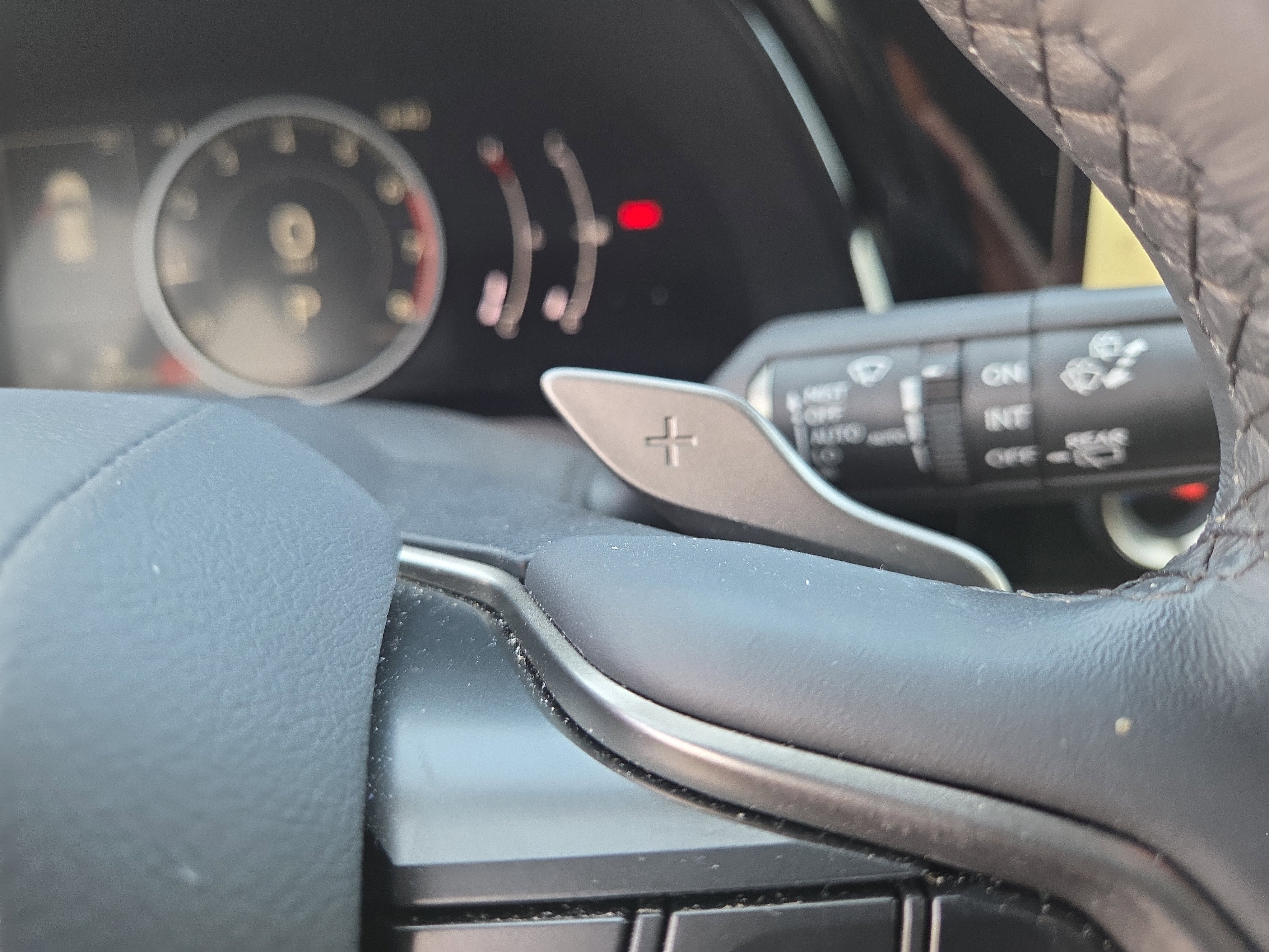 Used 2024 Lexus RX 350 Premium w/ Accessory Package (Z1) image 33