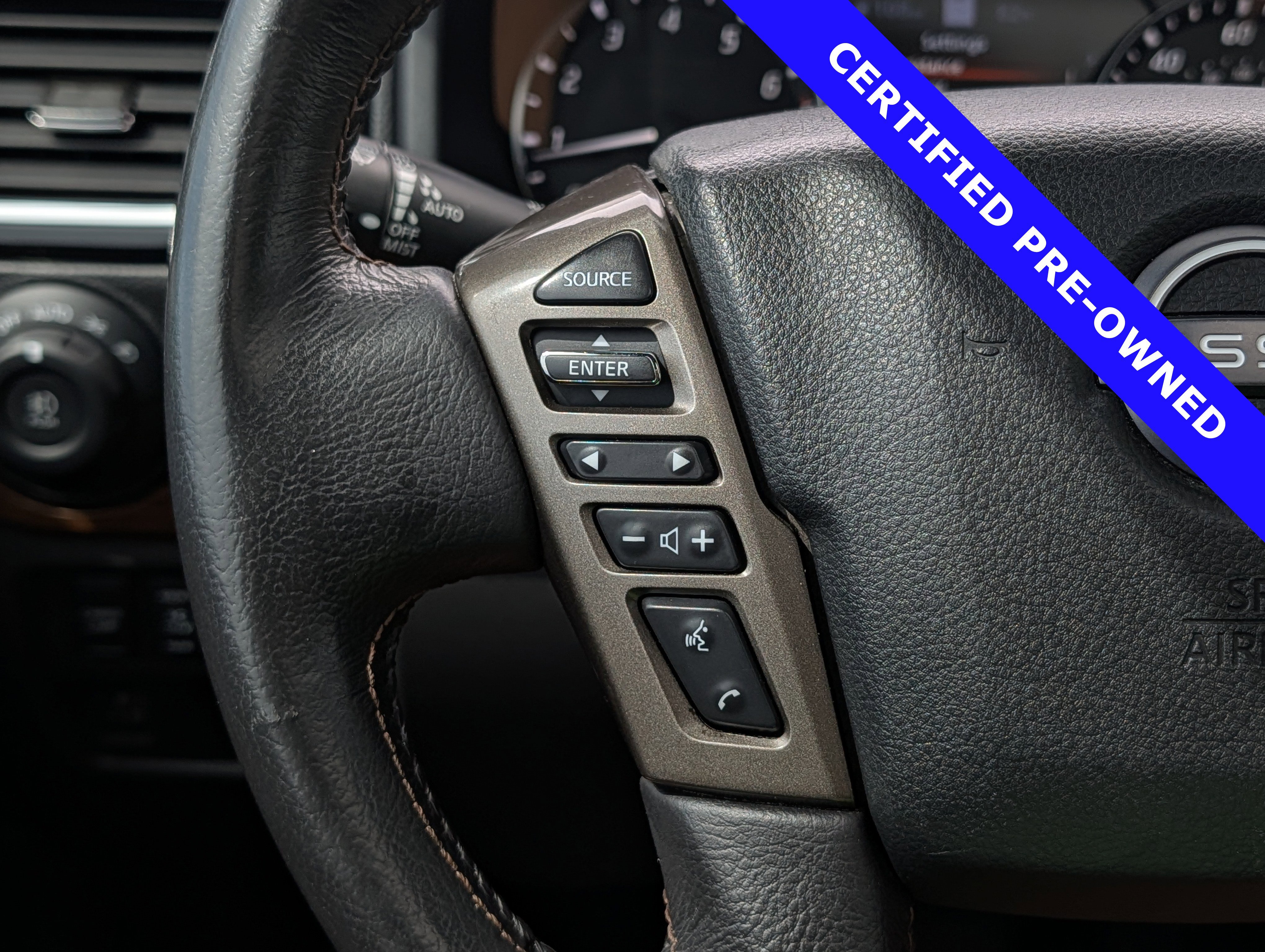 Used 2023 Nissan Titan Platinum Reserve w/ Moonroof Package image 28