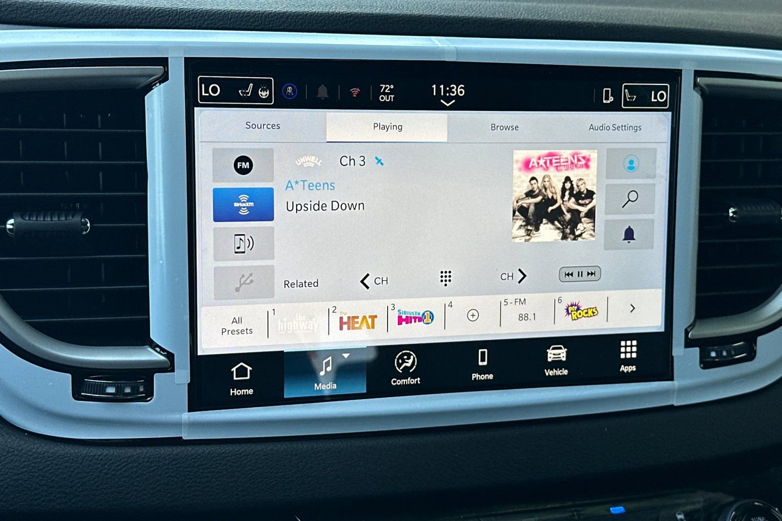 New 2026 Chrysler Voyager LX FWD image 16