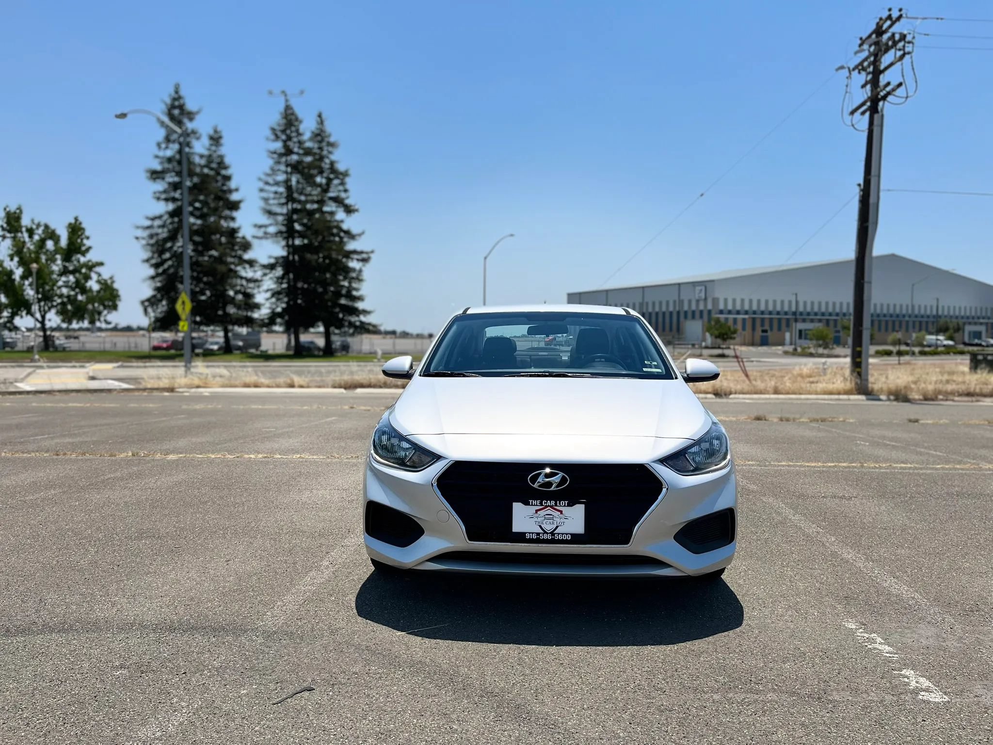 Used 2018 Hyundai Accent SE FWD image 2