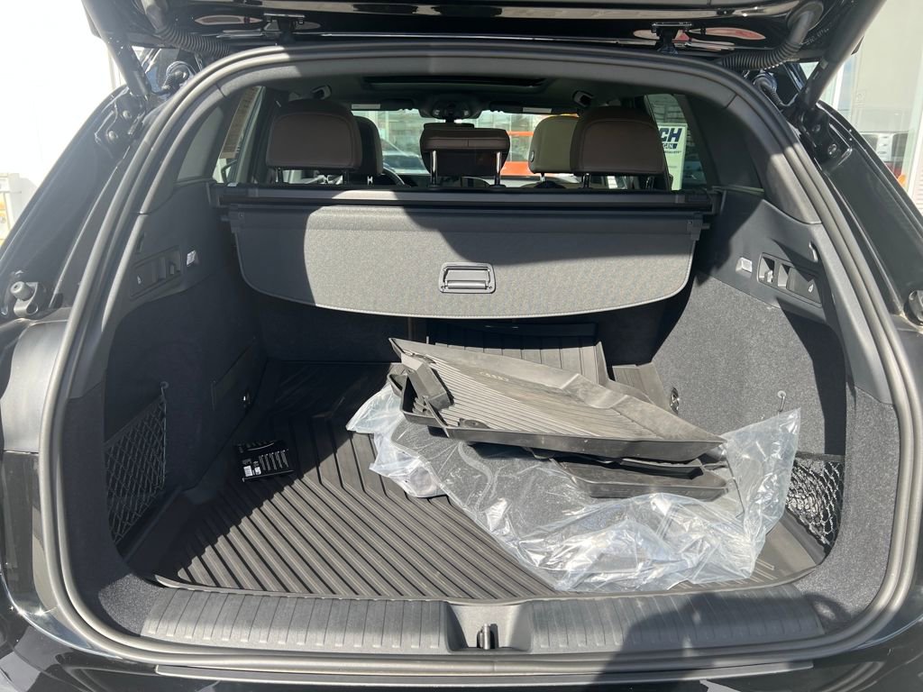 Used 2025 Audi Q6 e-tron Premium w/ Convenience Package image 23