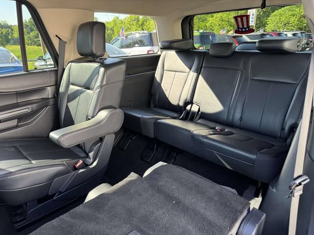 Used 2024 Ford Expedition XLT AWD/4WD image 18