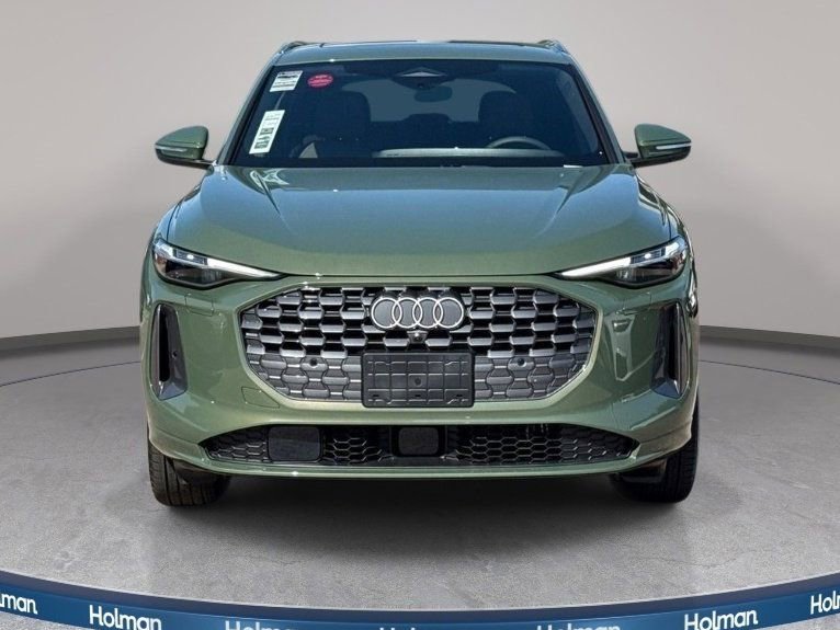 Certified 2025 Audi Q5 Premium Plus w/ Premium Plus image 3