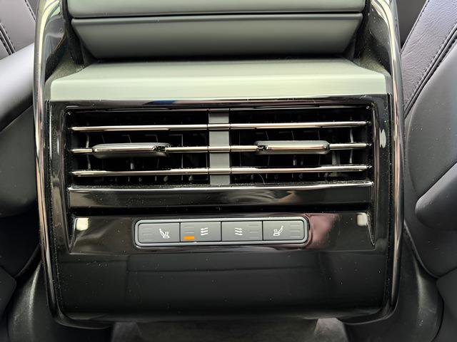 Certified 2025 Land Rover Range Rover Sport SE image 30