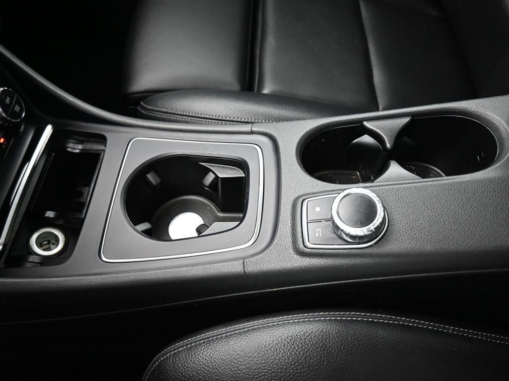 Used 2019 Mercedes-Benz GLA 250 4MATIC image 29