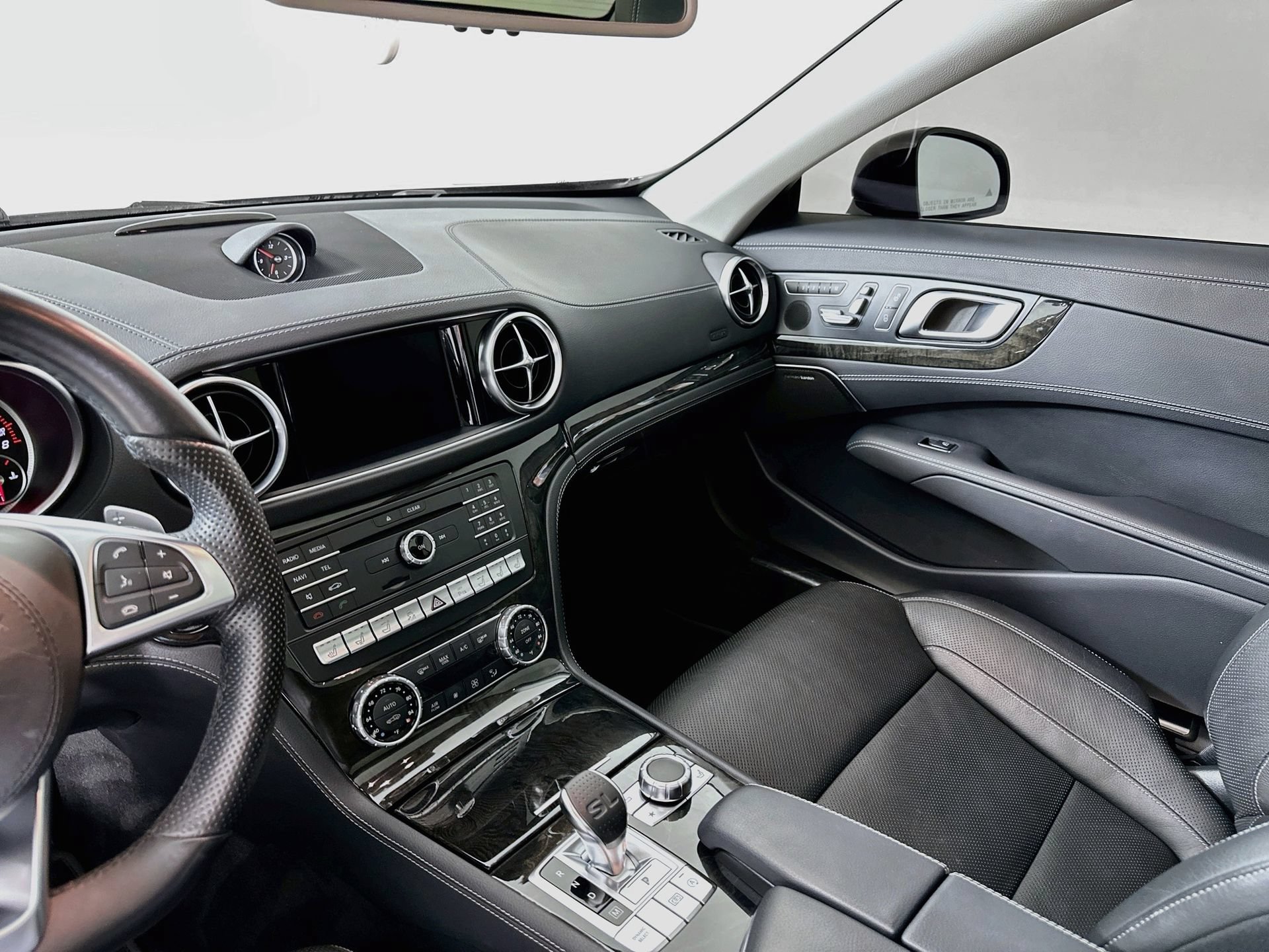 Used 2017 Mercedes-Benz SL 450 image 26