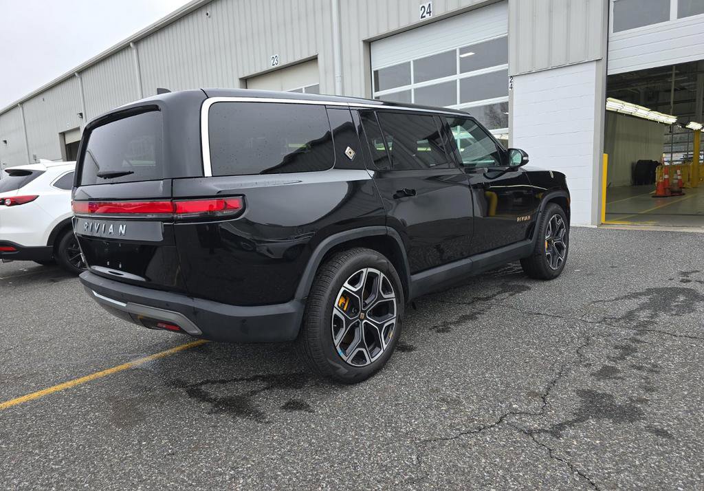 Used 2022 Rivian R1S Launch Edition AWD/4WD image 5