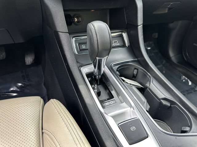 Used 2023 Subaru Ascent Limited w/ Technology Package AWD/4WD image 27