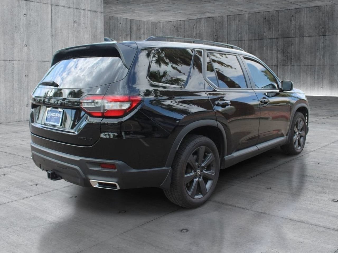 Used 2024 Honda Pilot Sport image 8