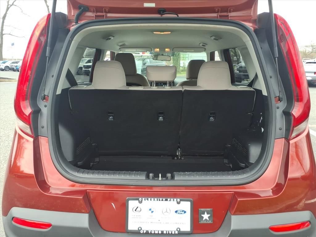 Used 2021 Kia Soul LX image 13