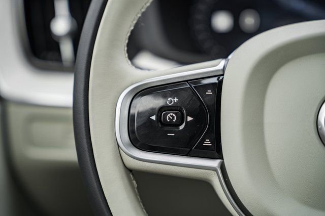 New 2026 Volvo XC60 B5 Ultra w/ Protection Package Premier image 29